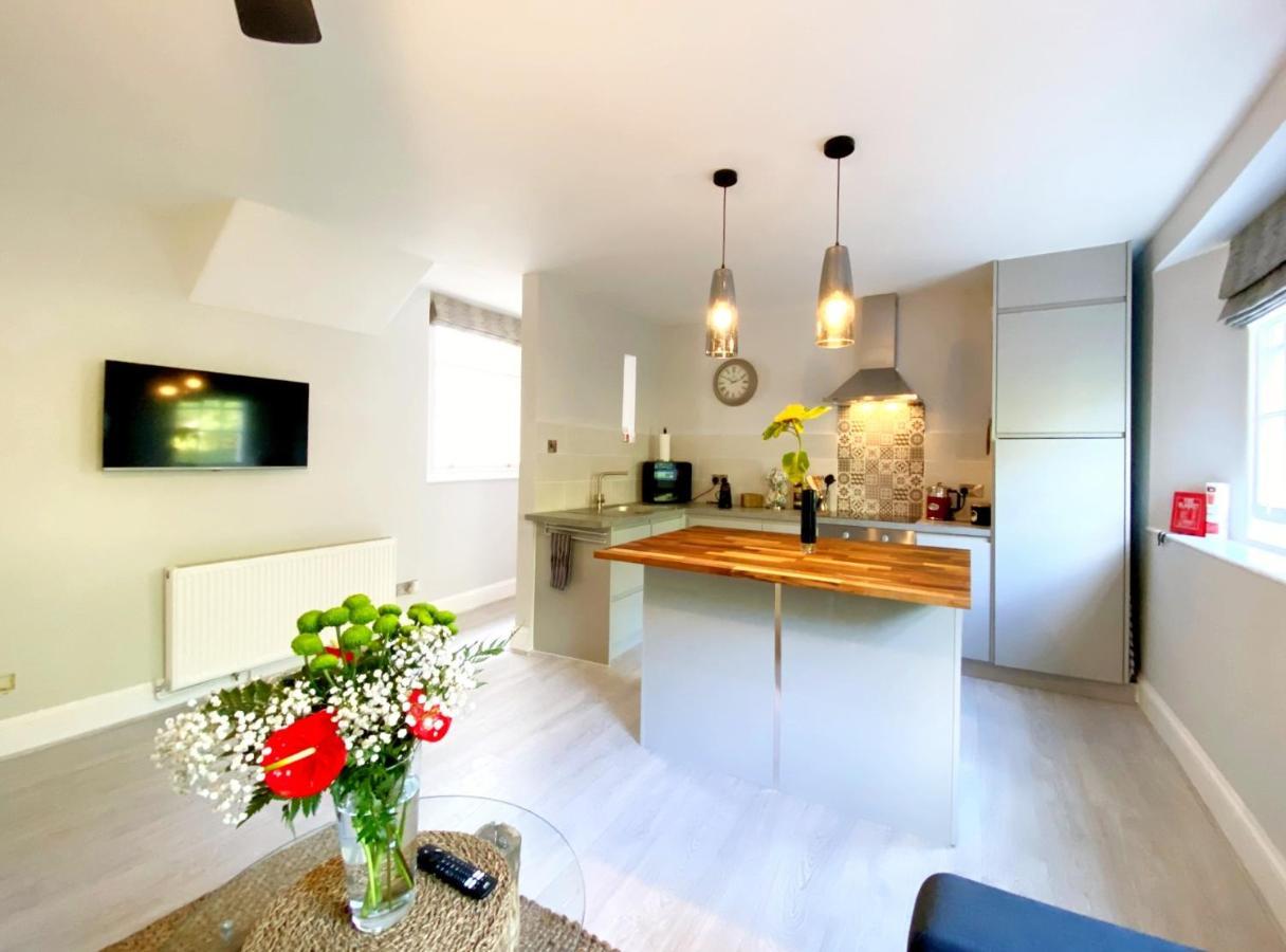 Meadfoot Bay Apartment At Hesketh Crescent Torquay Eksteriør bilde